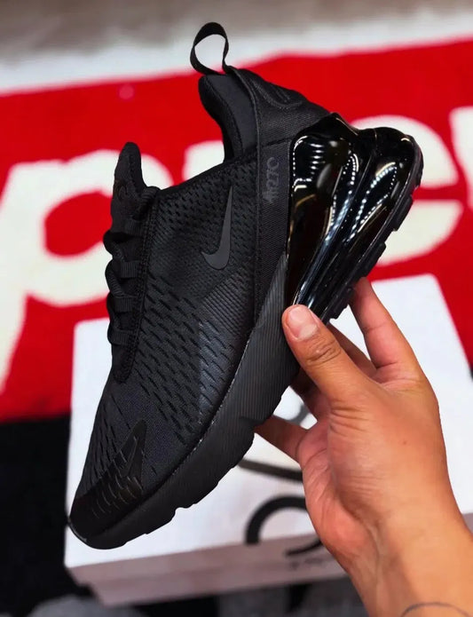 Nike Air Max 270 Negros "Total Black"