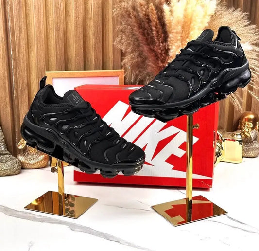 Nike Air VaporMax Plus Negros "Total Black"