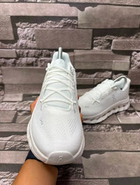 On Cloudmonster Blancos "Total White"