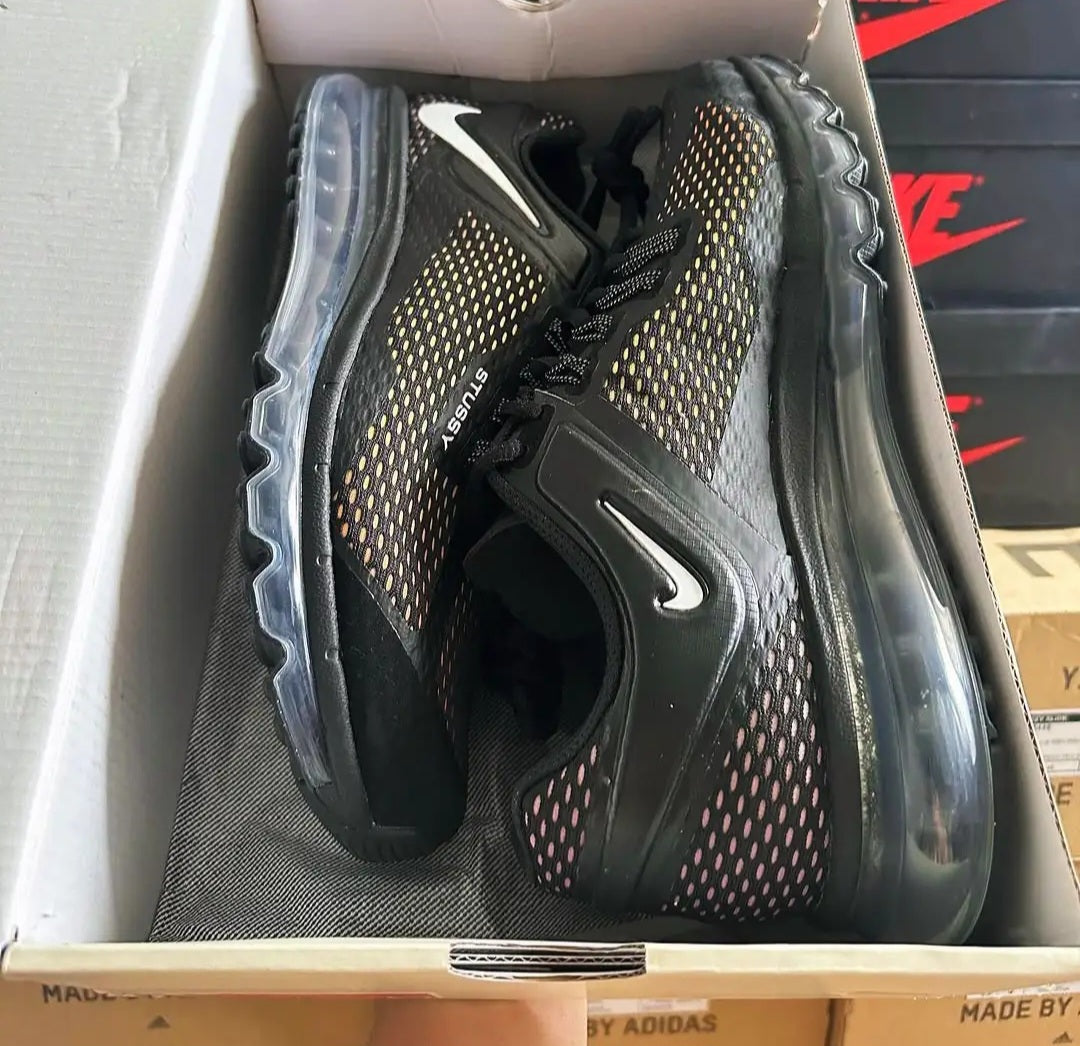 Nike x Stüssy Air Max 2013 — Negros con Verde