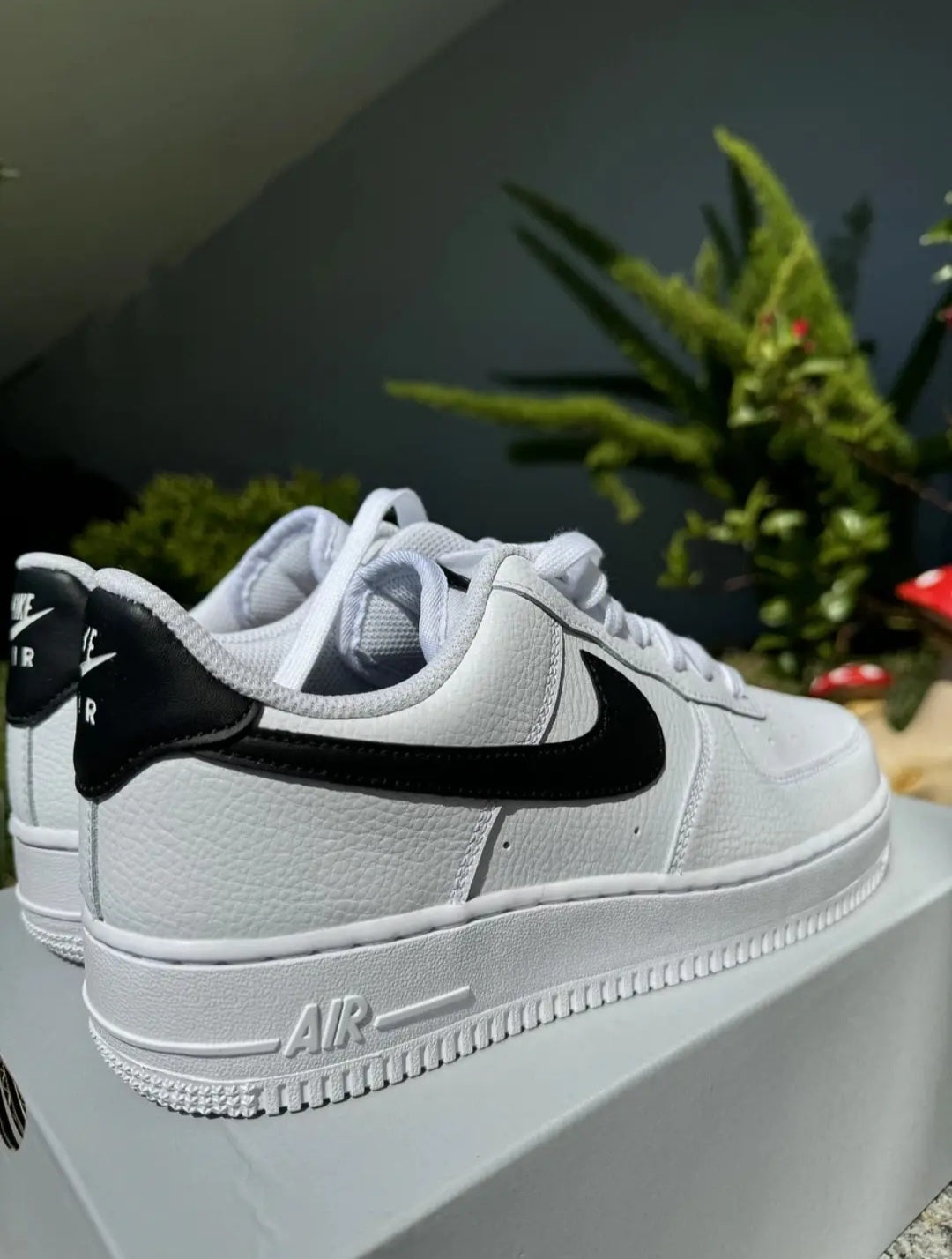 Nike Air Force 1 '07 — White/Black