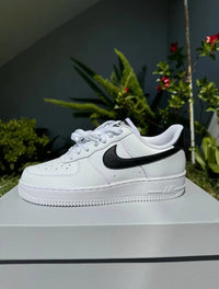 Nike Air Force 1 '07 — White/Black