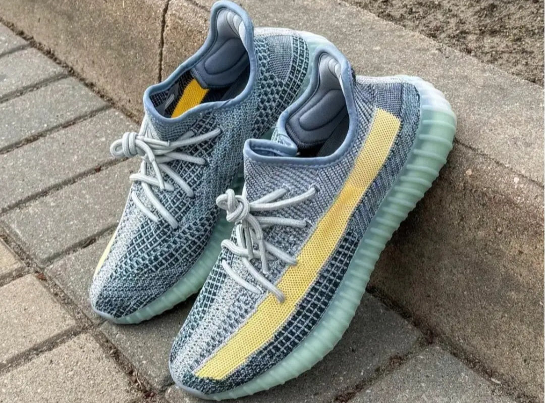 Yeezy Boost 350 V2 Azules — "Ash Blue"